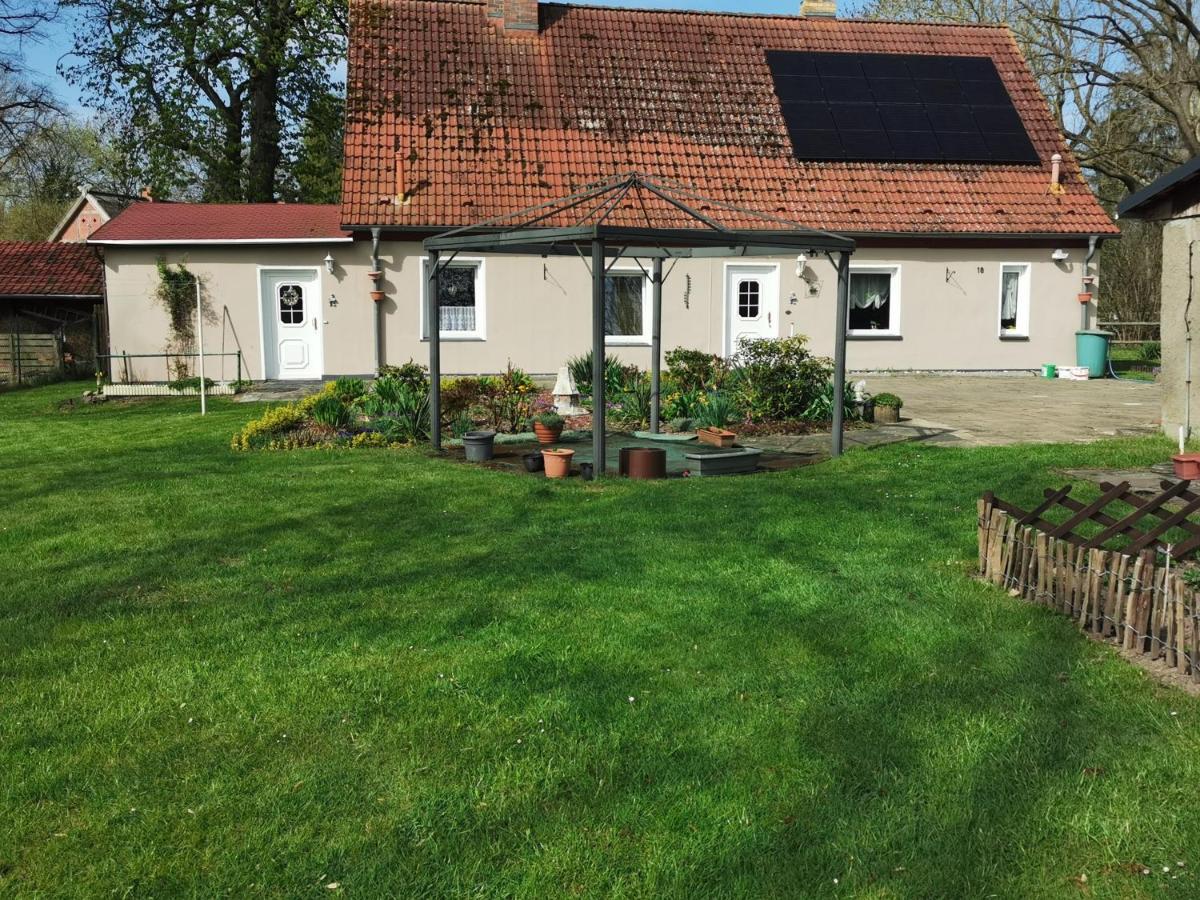 Ferienwohnung Am Stadtrand Garz Ruegen المظهر الخارجي الصورة